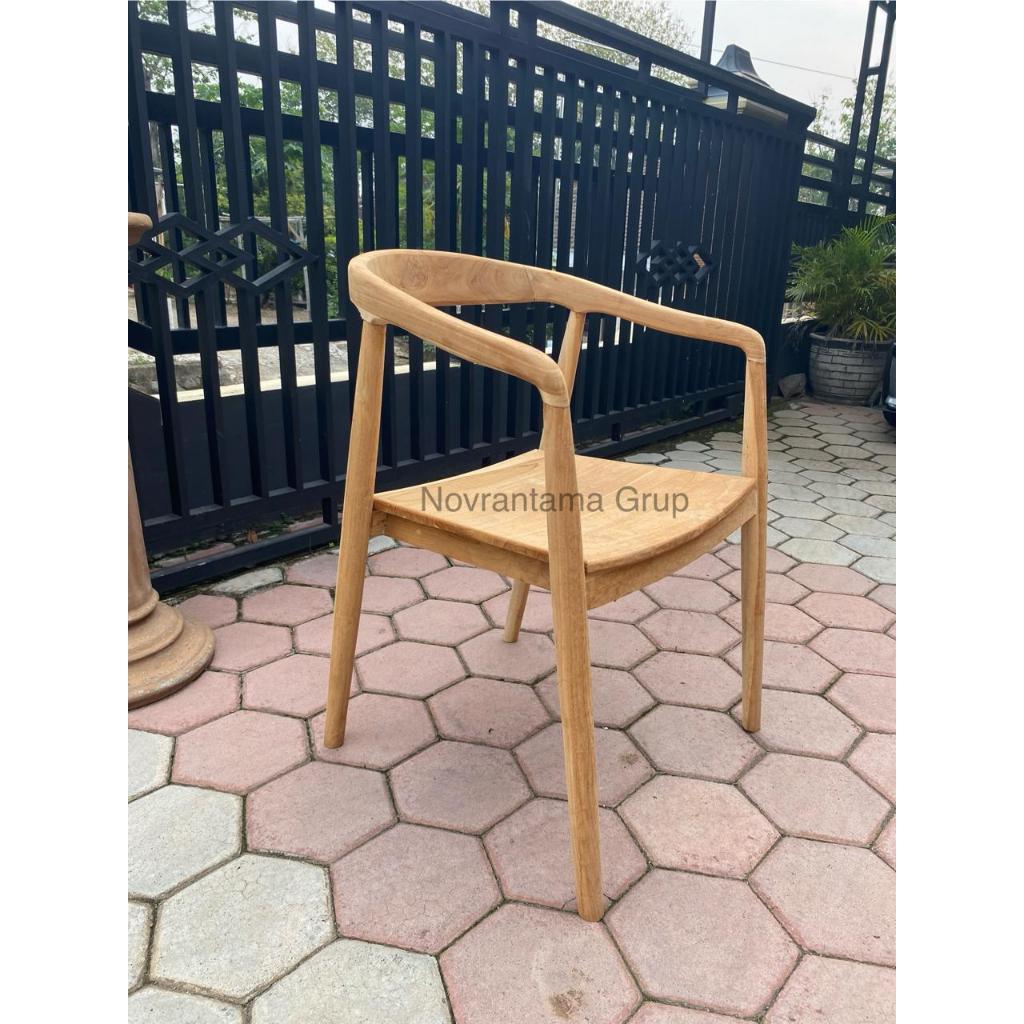 Kursi Cafe Selly Bubut Kayu Jati - Kursi Santai Kayu Jati - Kursi Selly Minimalis Modern Kayu Jati