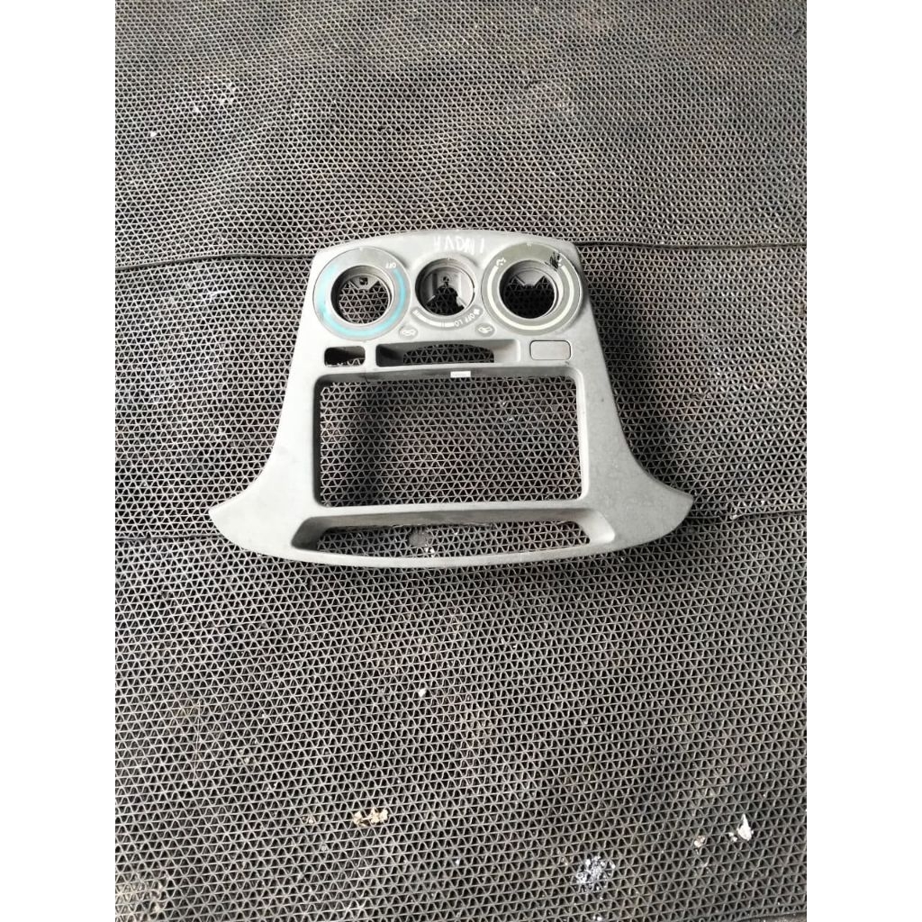 FRAME PANEL AC INNOVA ORIGINAL