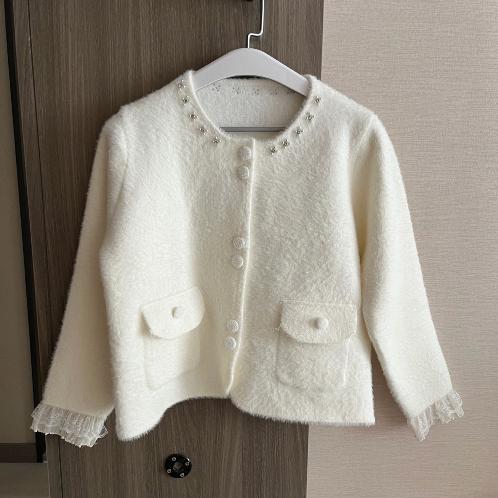 PRELOVED Atasan Wanita Blazer Putih | Outer Musim Dingin | White Fur Blazer