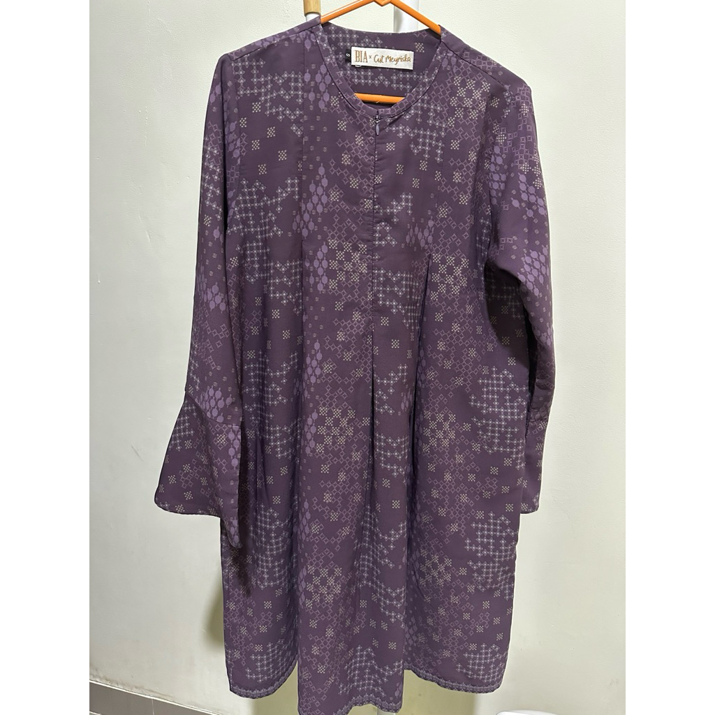 Preloved BIA X Cut Meyriska