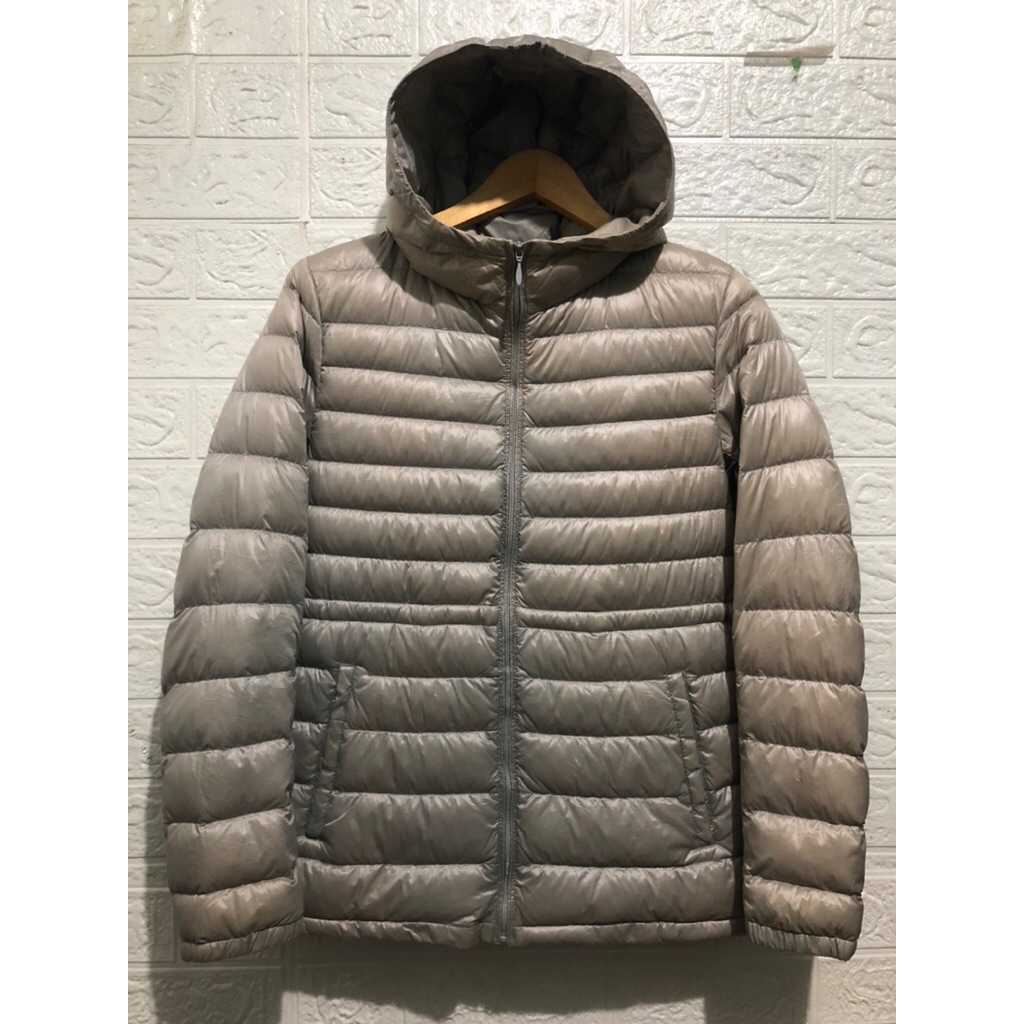 UNIQLO ultralight down jaket hoodie silver cream