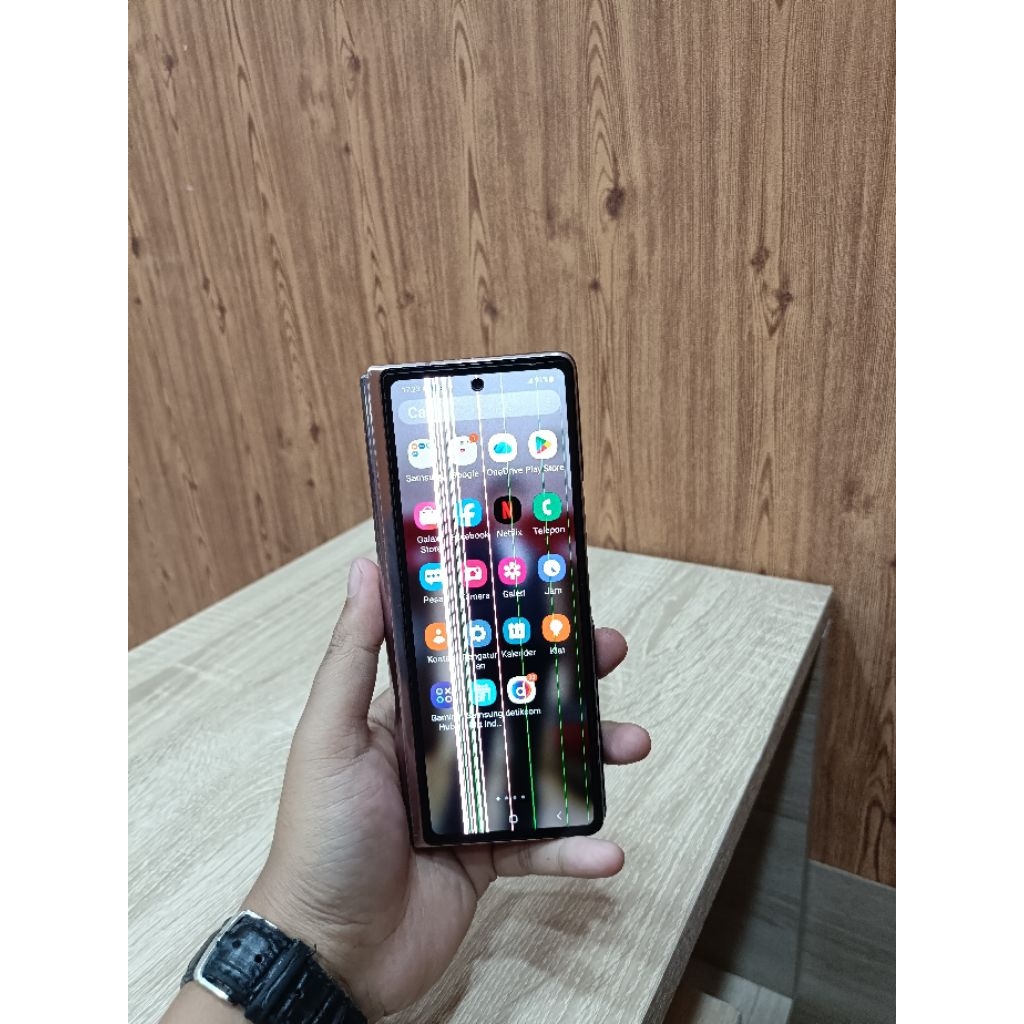 Samsung Galaxy Z Fold 2 12/256GB Second Sein Murah