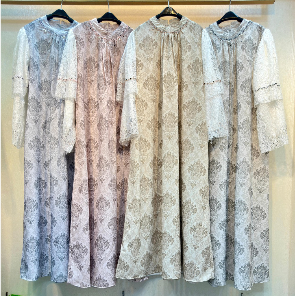 Lace Gamis Brokat Design Simple Elegan dengan Patern Manik-Manik