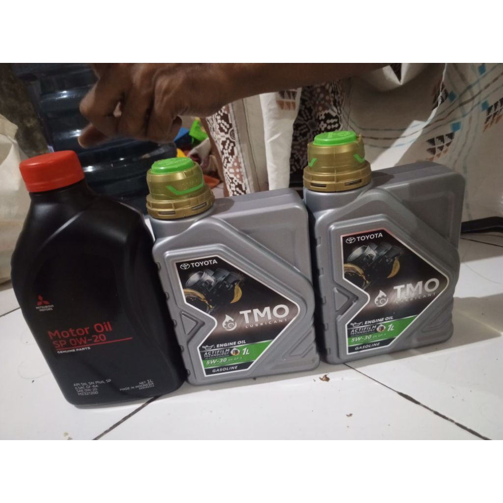 oli Toyota mitsubishi