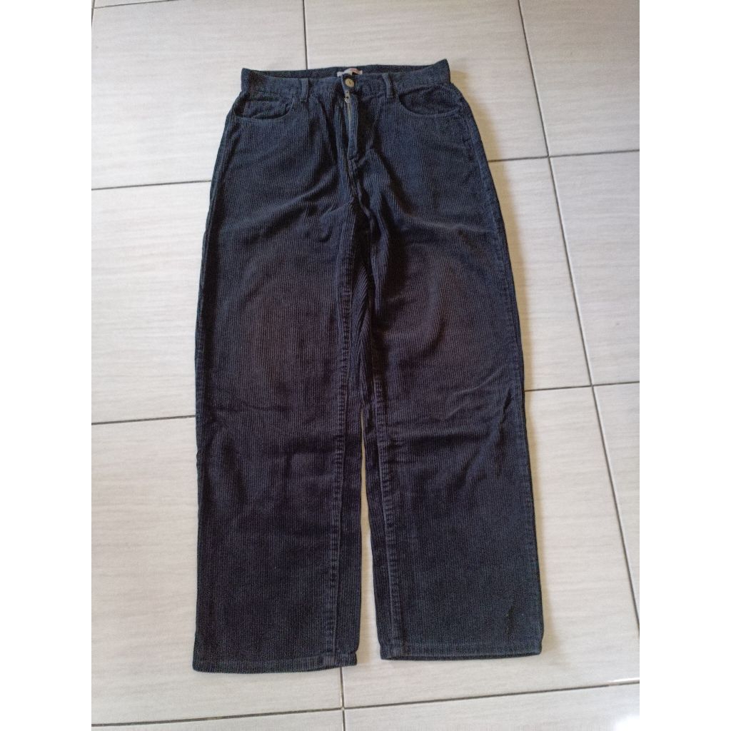 celana corduroy SPAO model loose pant