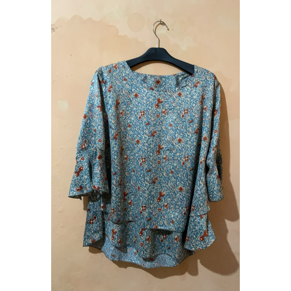 preloved blouse bunga bunga