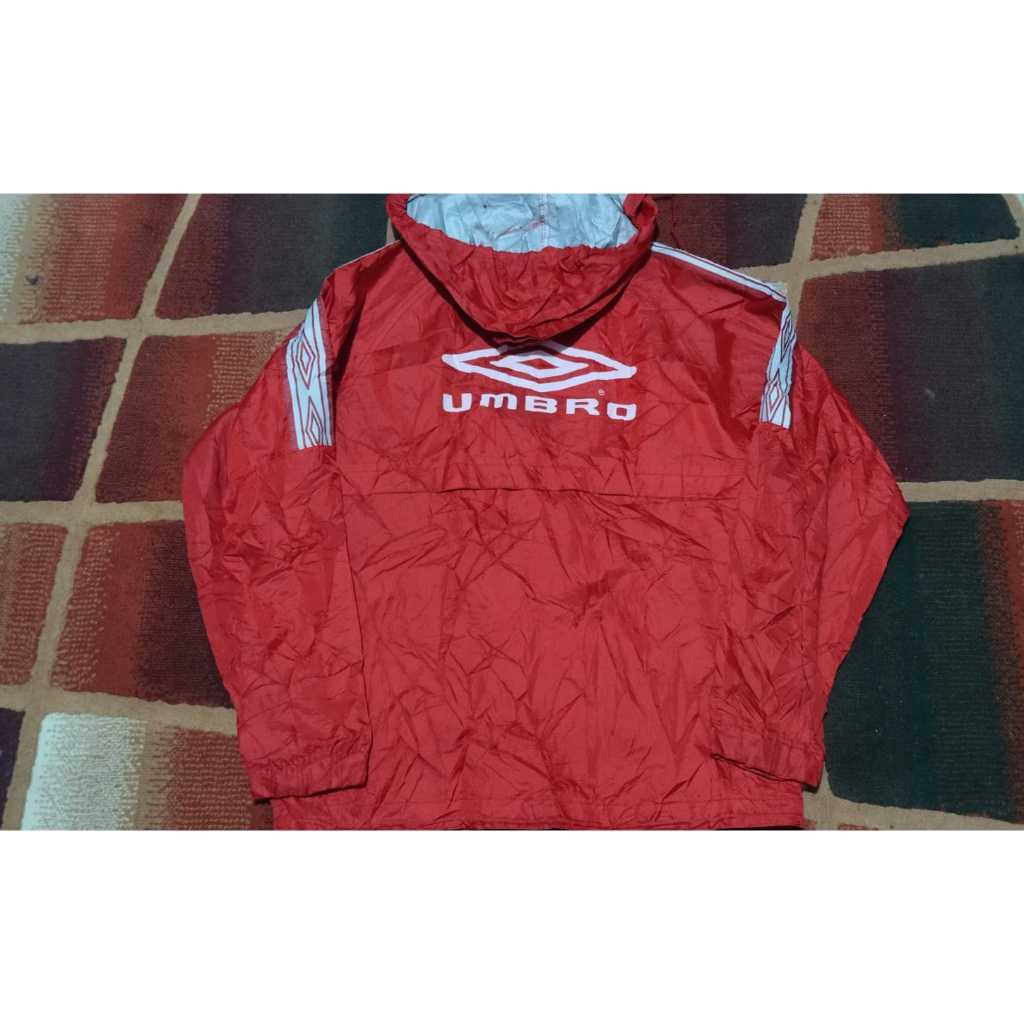UMBRO MERAH SIZE : L SECOND HAND