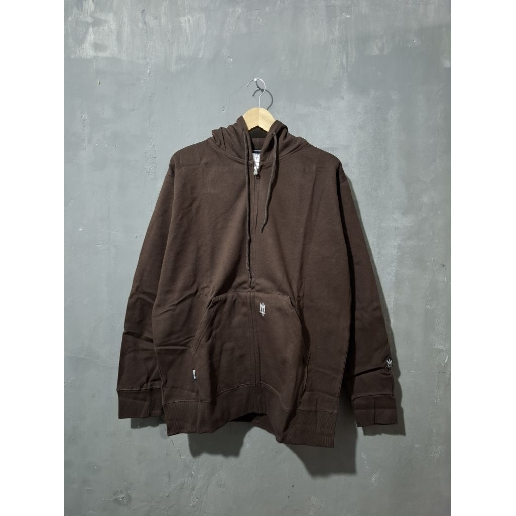 MATERNAL DISASTER zip up hoodie original