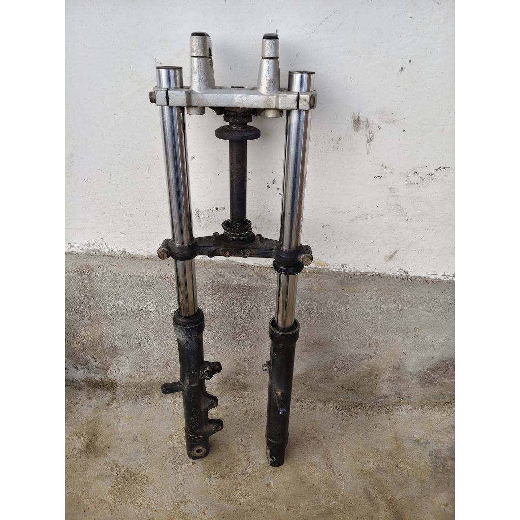 SHOCK DEPAN YAMAHA VIXION NEW 2014 ORIGINAL BEKAS COPOTAN MOTOR