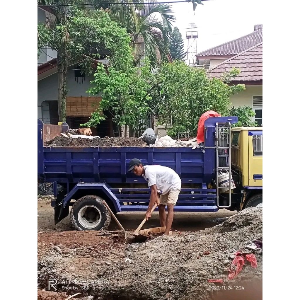 angkut puing bangunan jakarta selatan