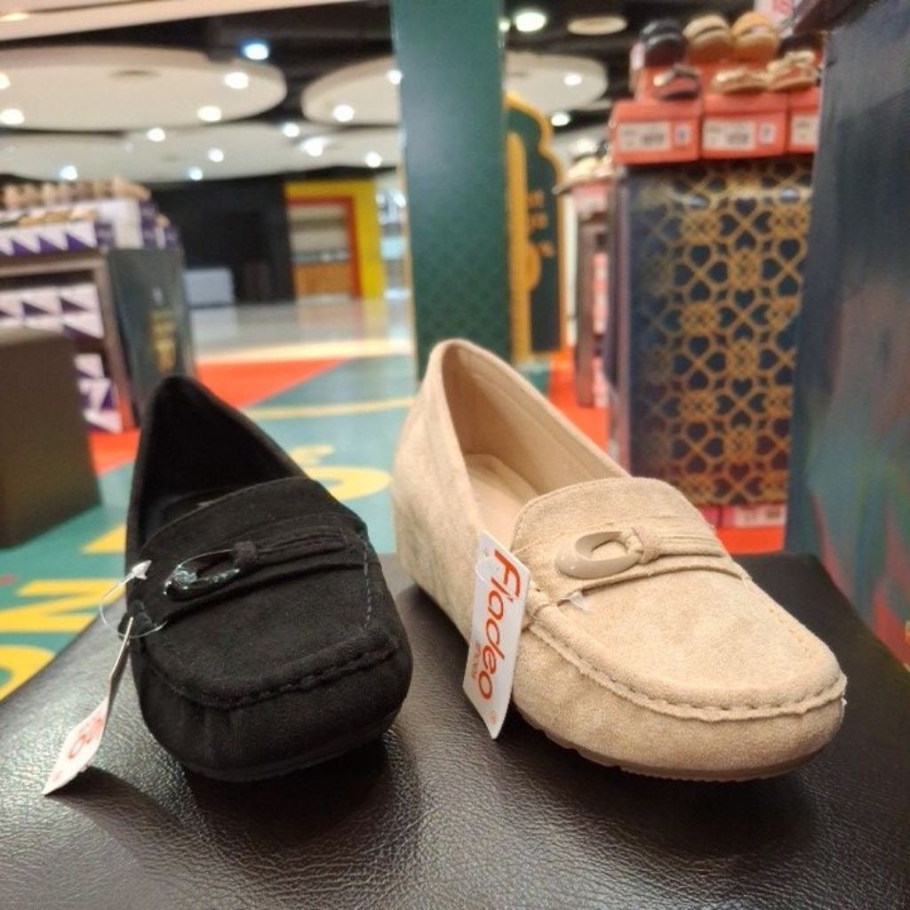 SEPATU WEDGES FLADEO