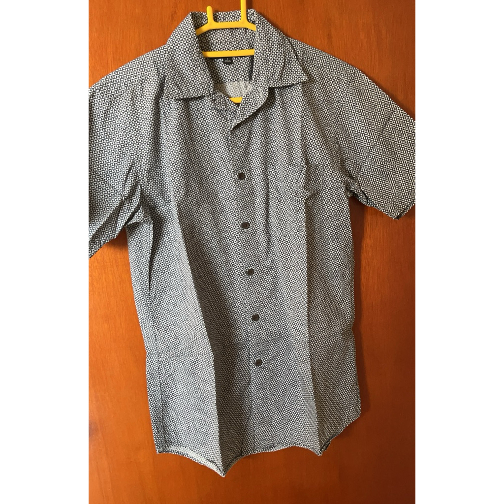 Kemeja Uniqlo Pria (preloved)
