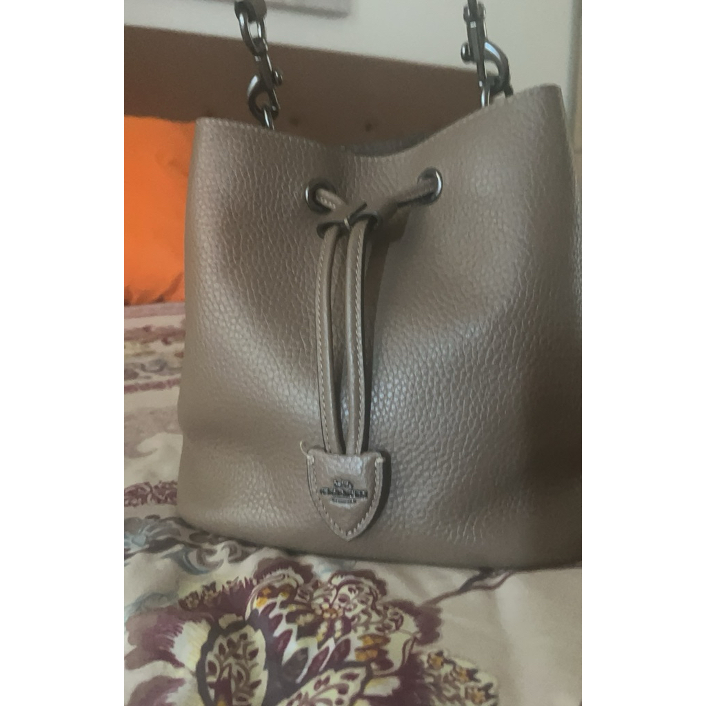 Coach Rowan Bucket Bag Preloved