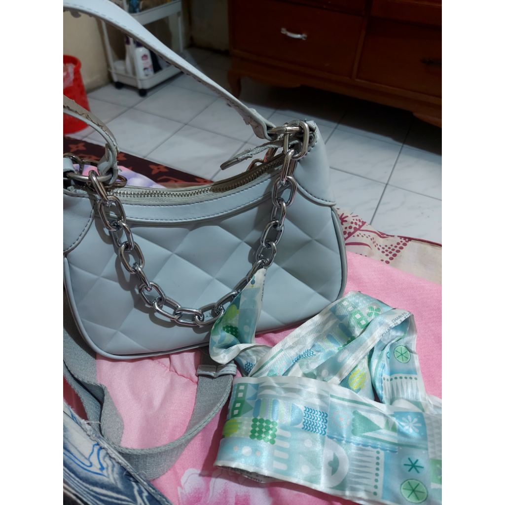 pl tas charles and keith fo