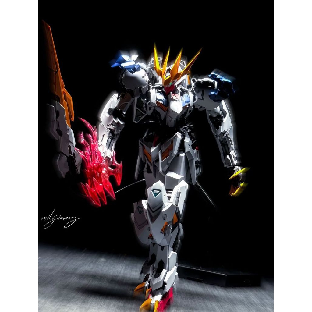 WOLF KING MODEL BARBATOS LUPUS REX 1/100 (Metal In Frame)