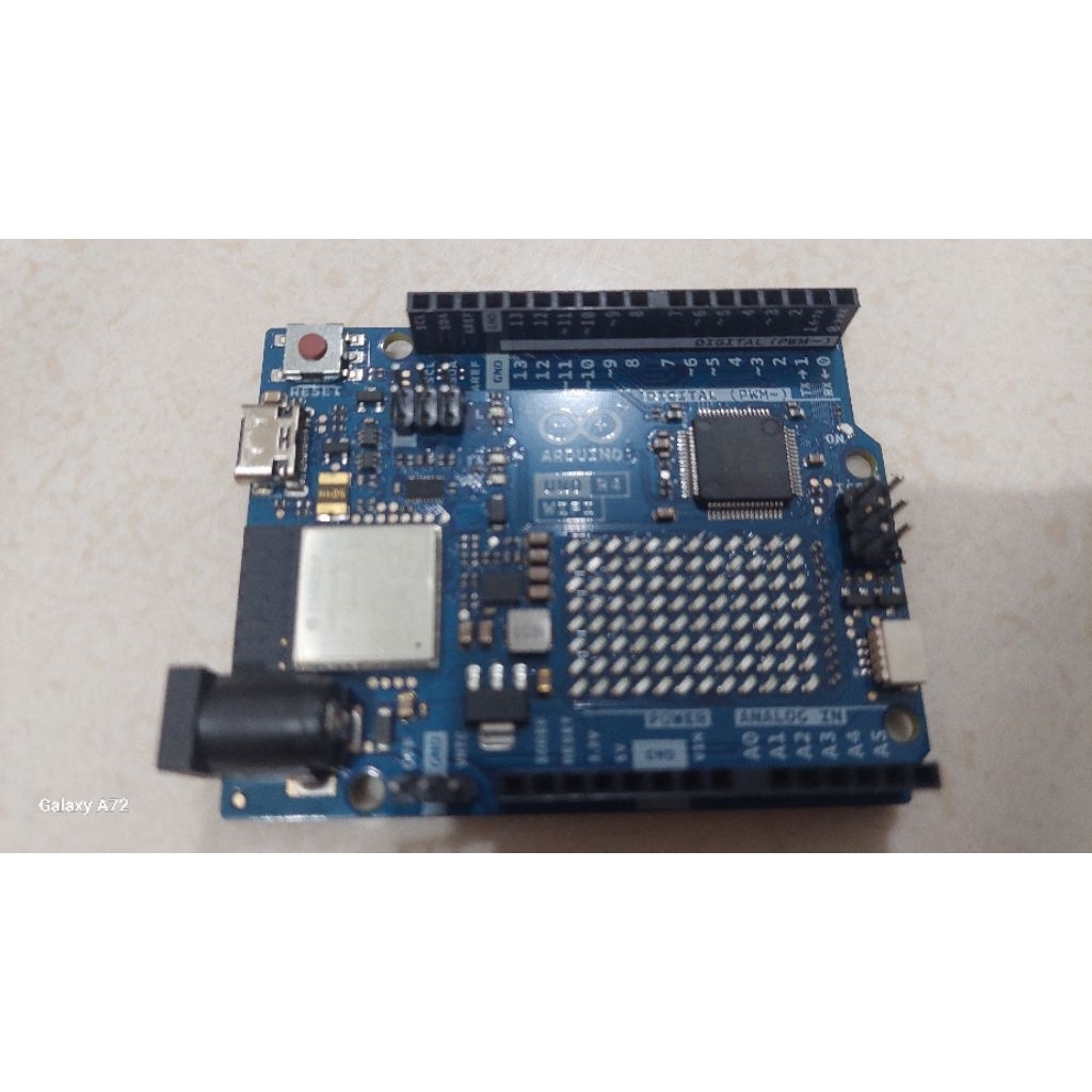 arduino uno r4 wifi original
