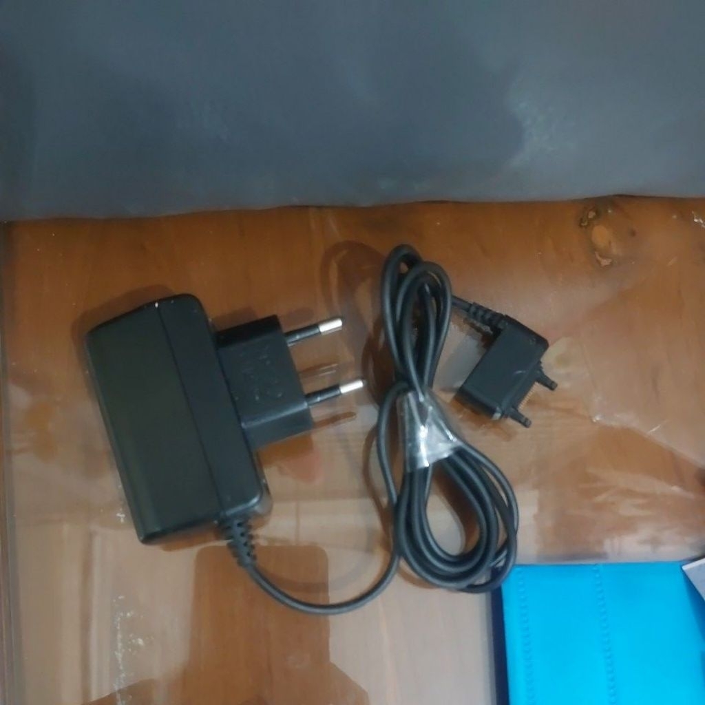 Charger bestone sony ericson K750i K800i w550i w830 w950 w700 z610i k770i k618i s500i t250i