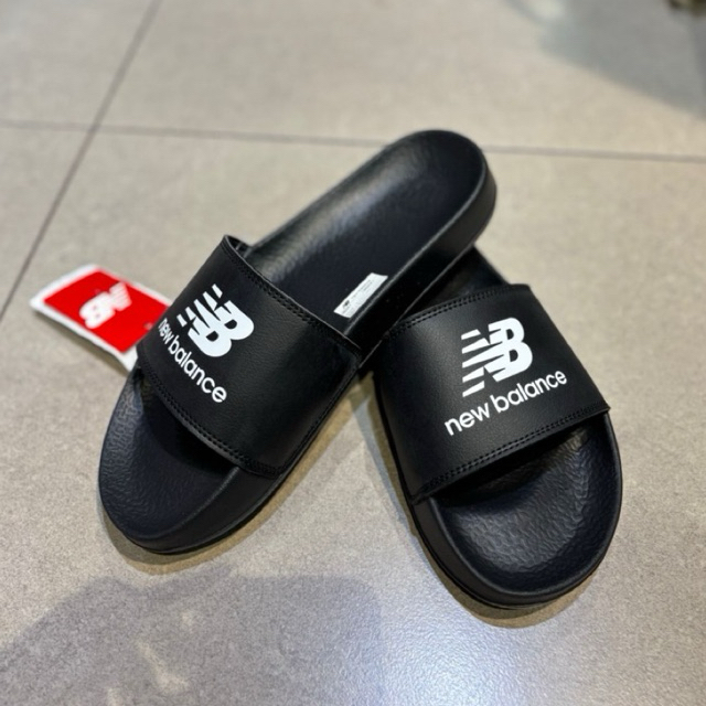 SANDAL SLIDE NEW BALANCE HITAM