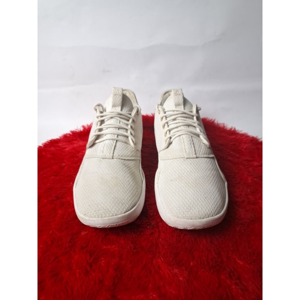 Sepatu Jordan ecelipse ukuran 41