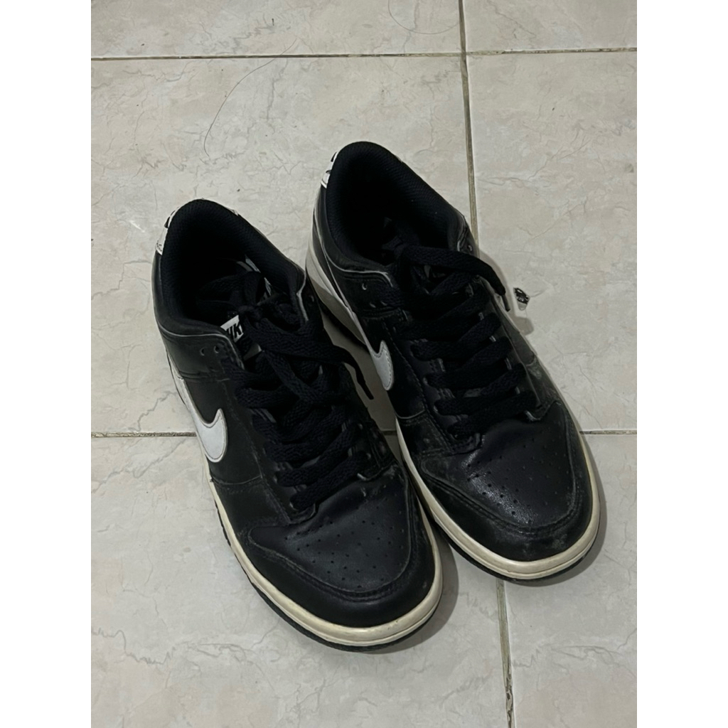 [PRELOVED] Nike Dunk Low Black Panda (GS) Ukuran 36