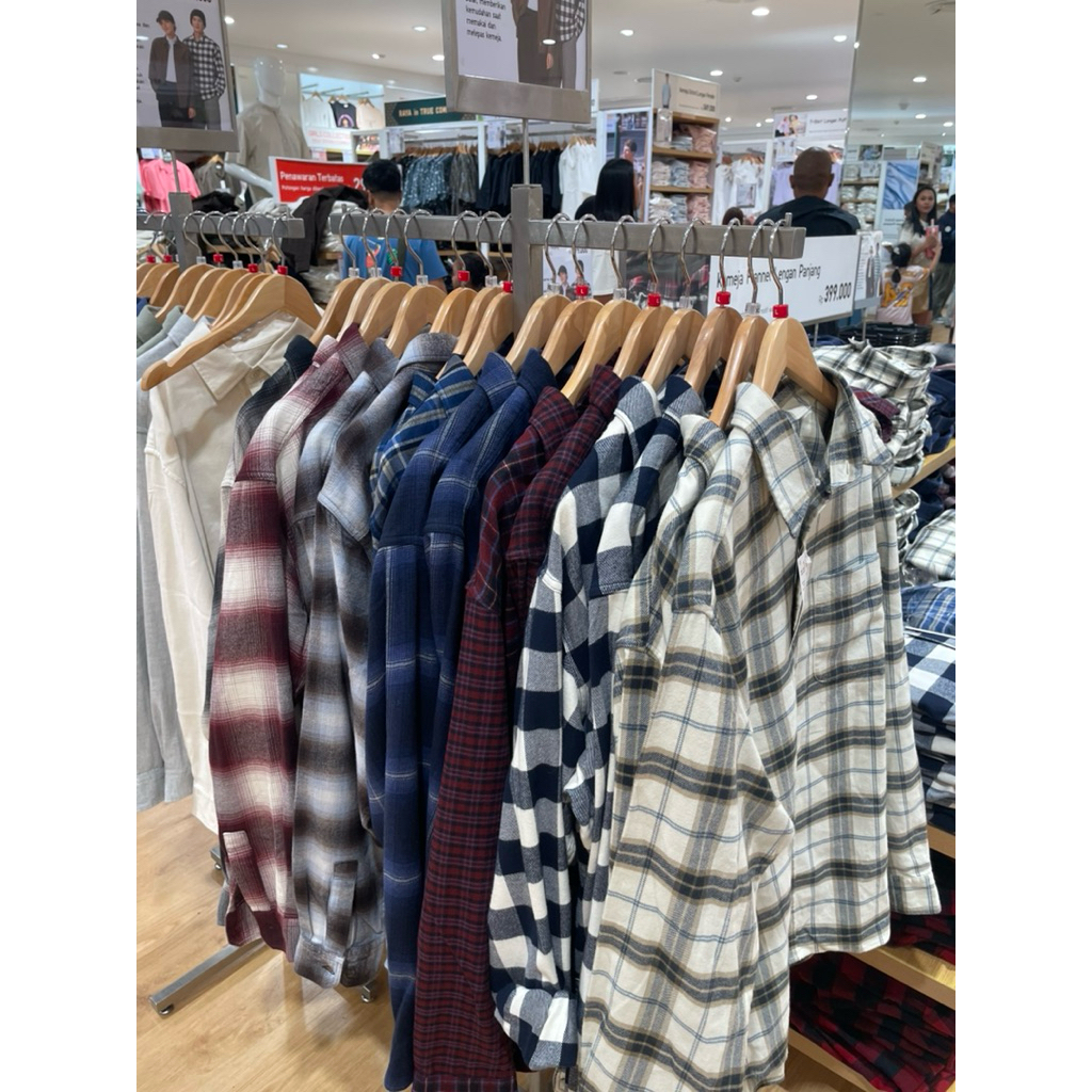 Flanel Uniqlo Veterano Original