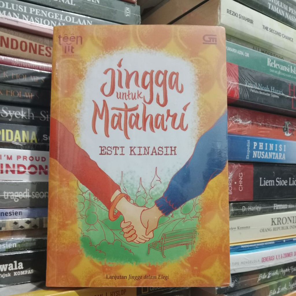 Jingga Untuk Matahari. Esti Kinasih
