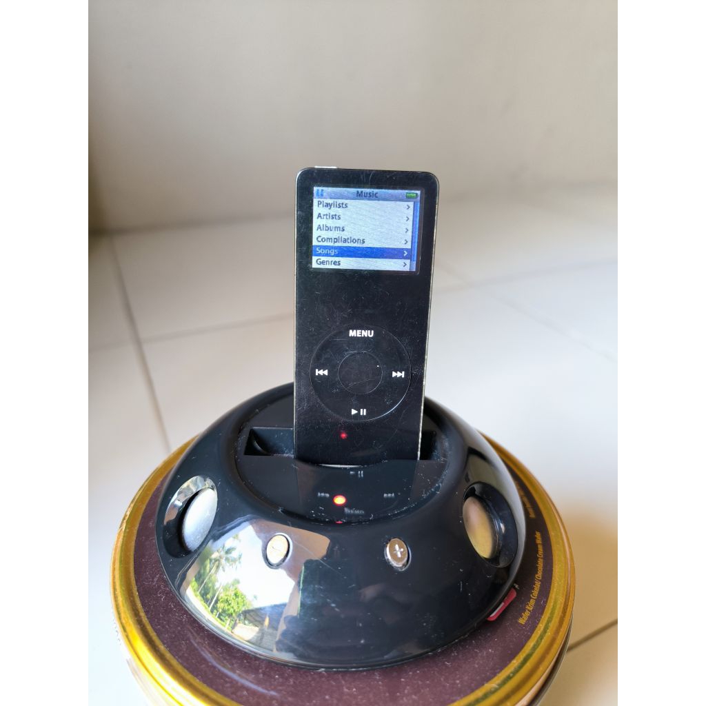 iPod Nano Gen 1 Plus Docking