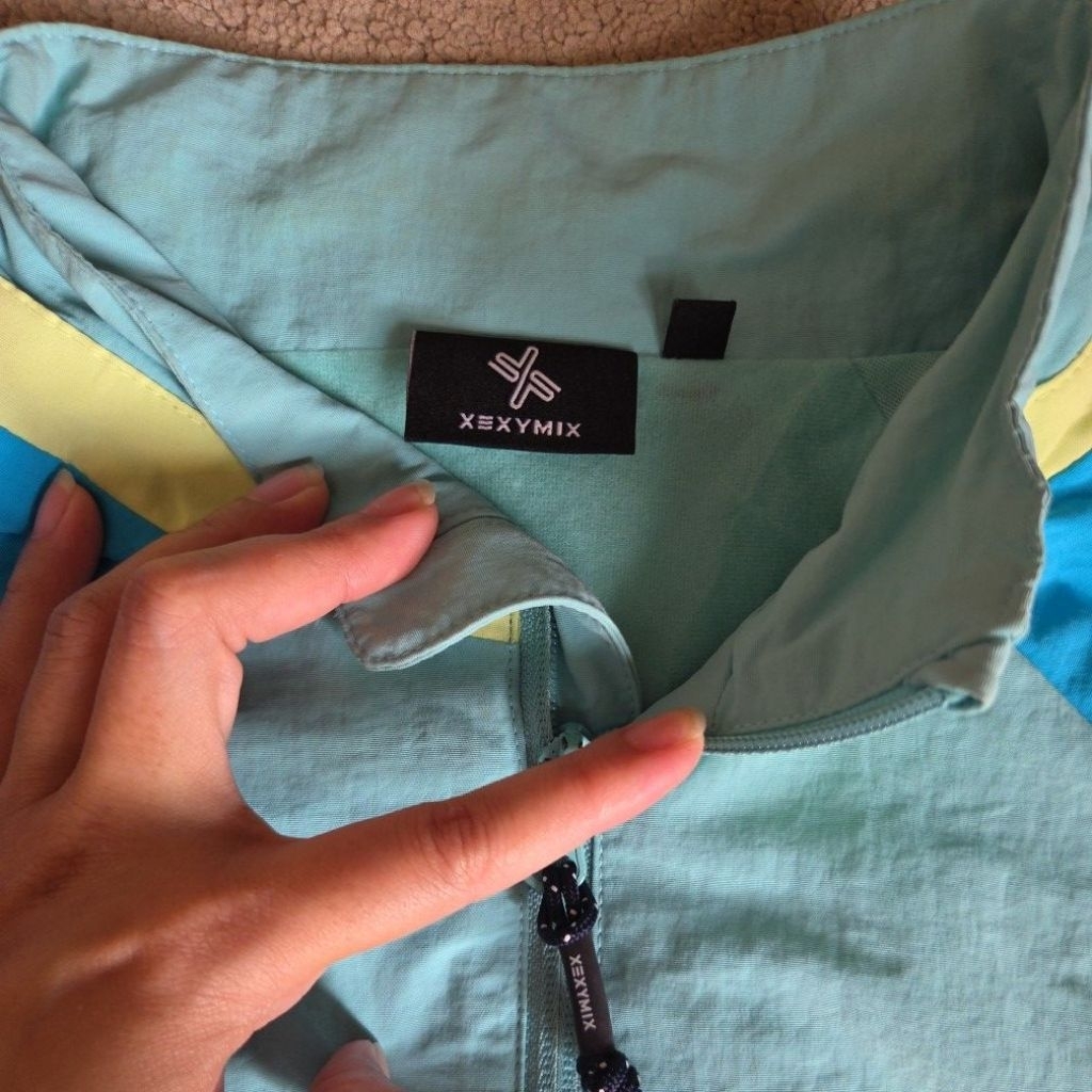 XEXYMIX windbreaker  jaket anak three-tone second preloved branded