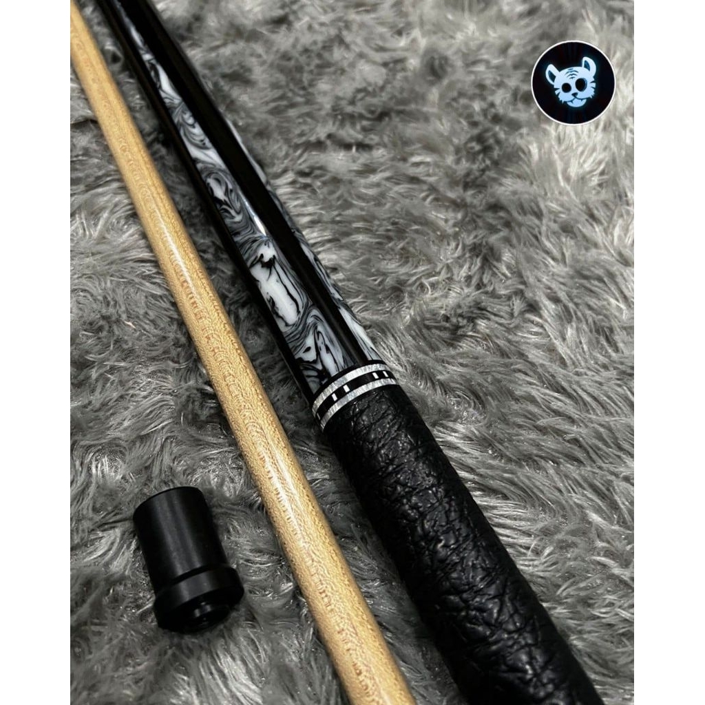 Butt Only Lotus Custom Cue Uniloc