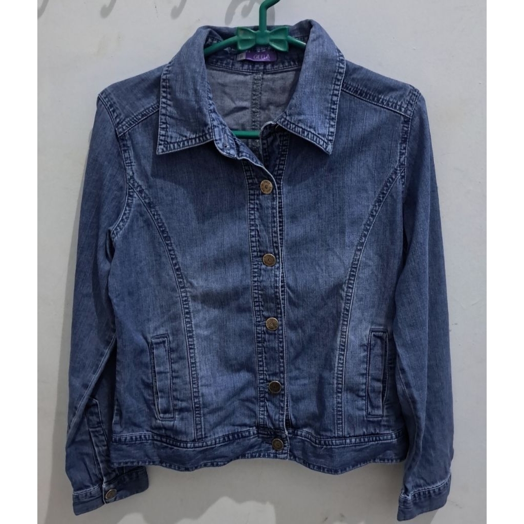 Geela Denim Jacket (Jaket Jeans Wanita)