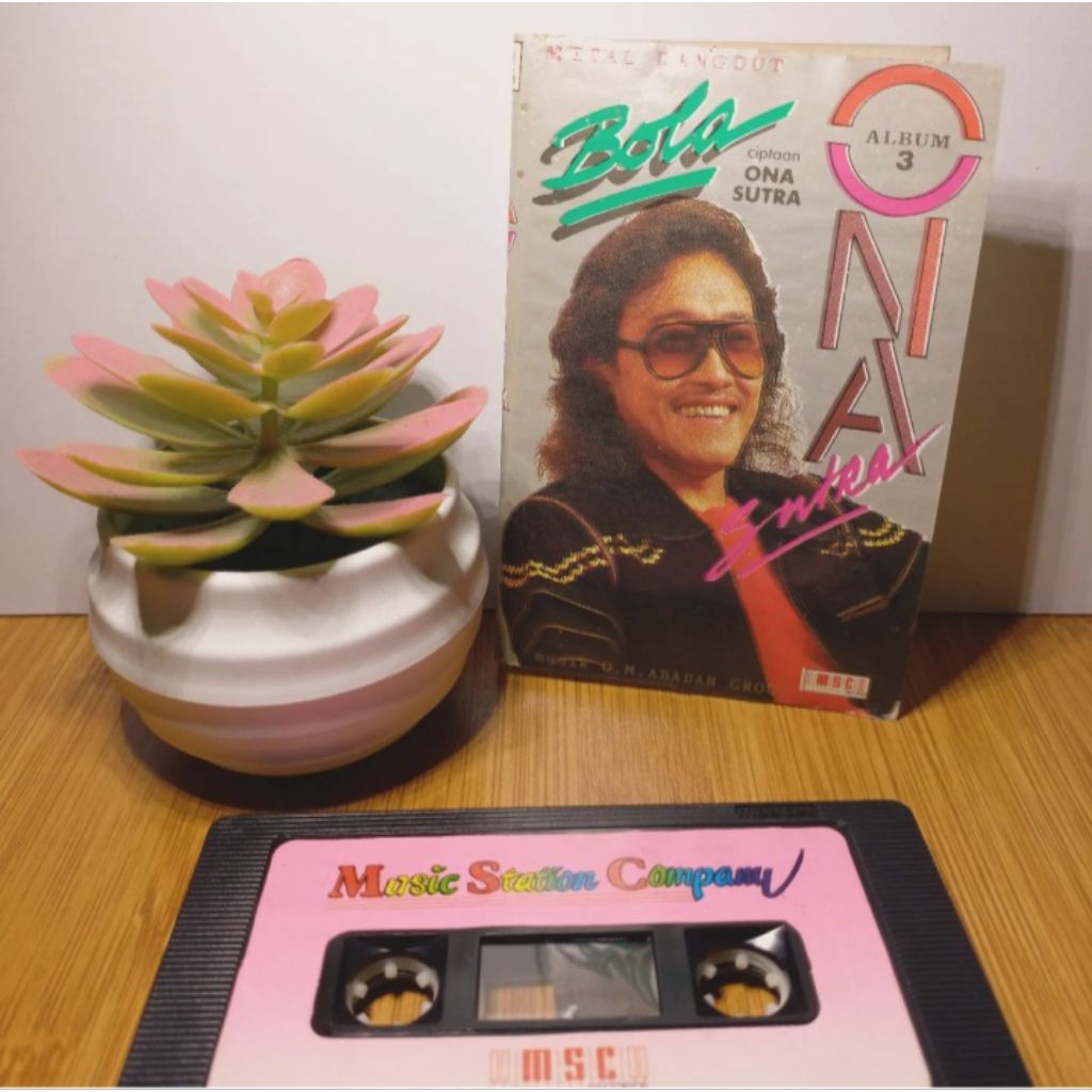 Kaset Ona Sutra - Album 3 / Bola
