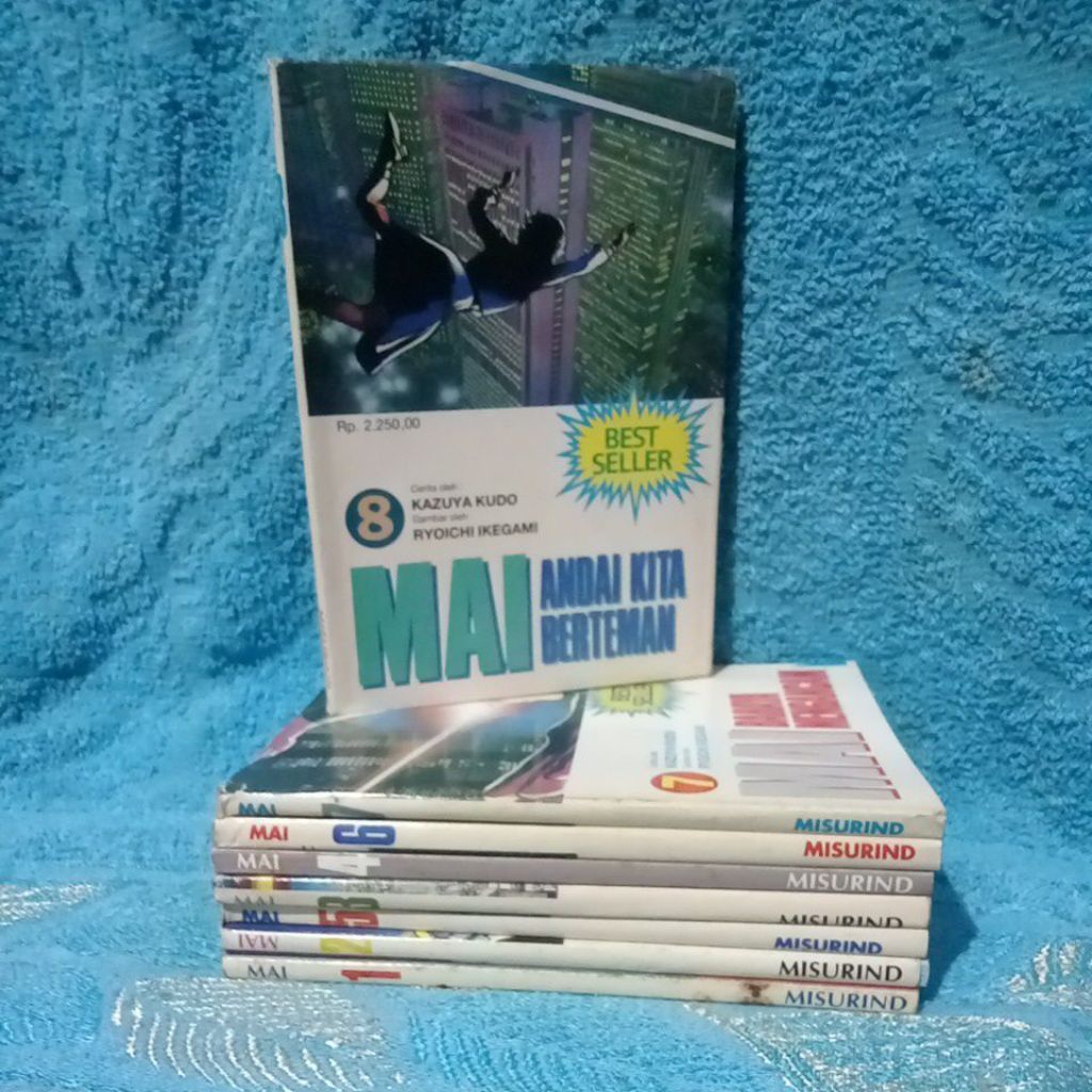 komik mai 1-8