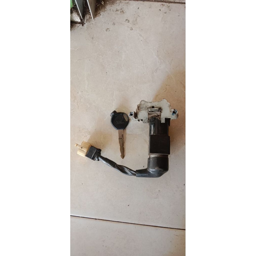 KUNCI KONTAK SET VARIO 125 OLD BHOLAM ORIGINAL COPOTAN