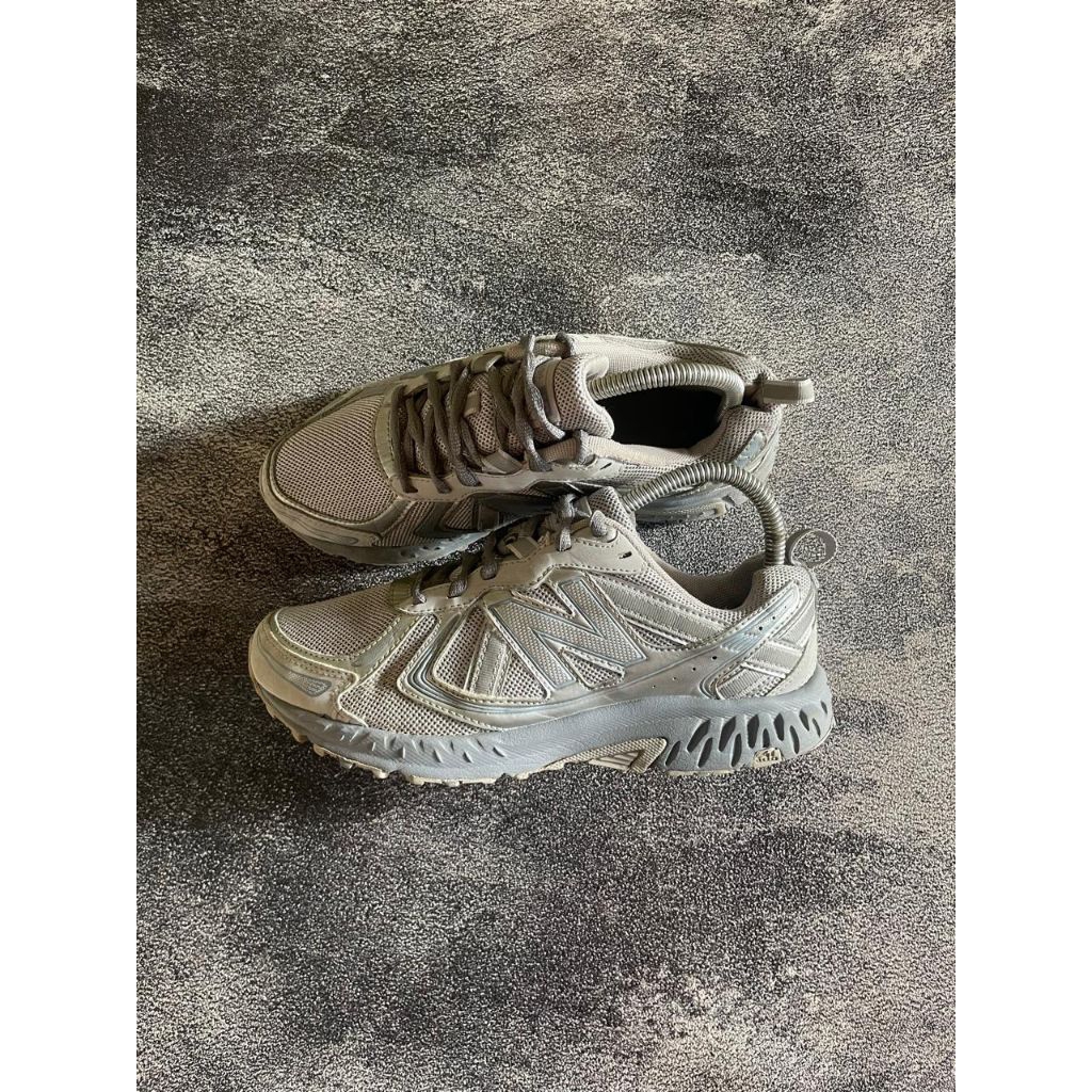 Sepatu New Balance 410 V5