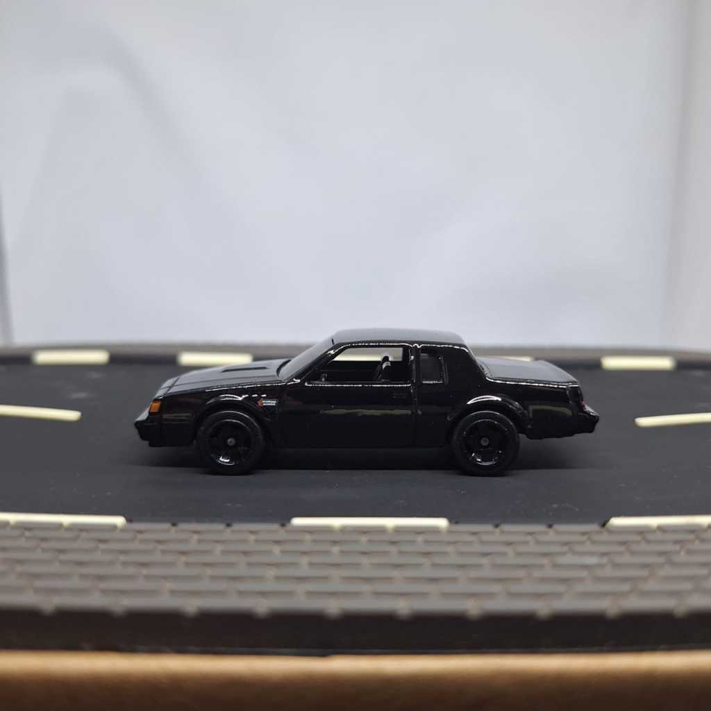 Bebas Pilih | DIecast Hotwheels Classic Sedan Buick Regal Chevy Impala Plymouth Toyota Celica 1/64 S