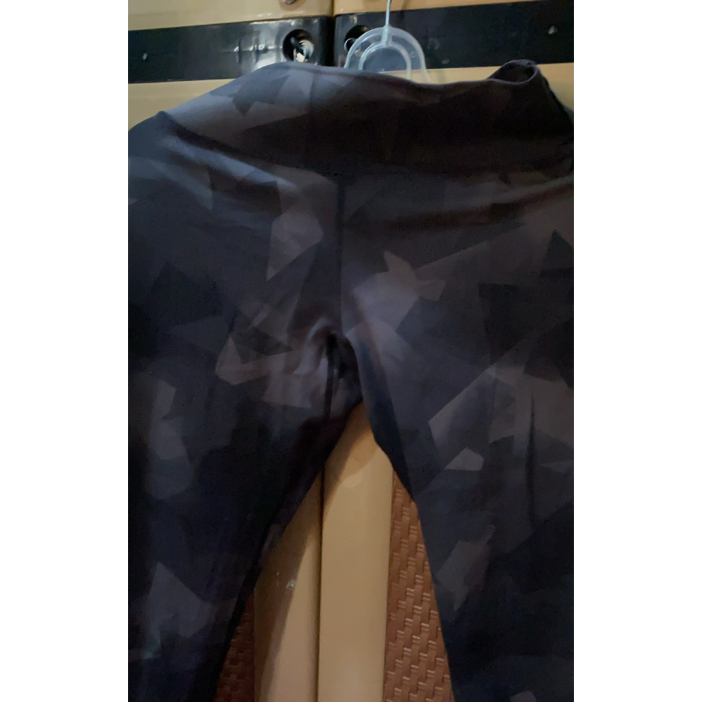 legging uniqlo ukuran Xl preloved