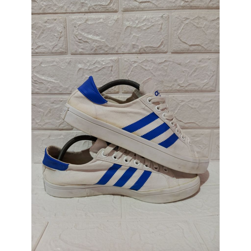 Sepatu Sneakers 4dd4s Court Vantage White Blue size - 42,5