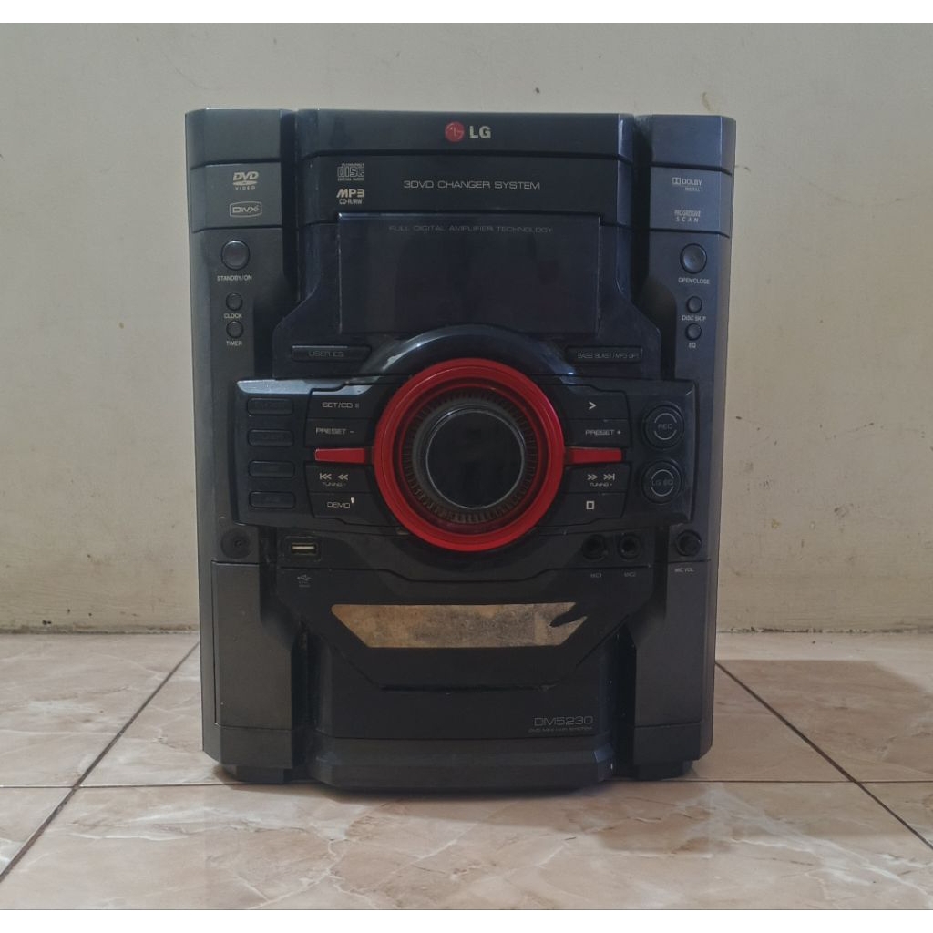 Head LG DM5230 Mini Home Theater