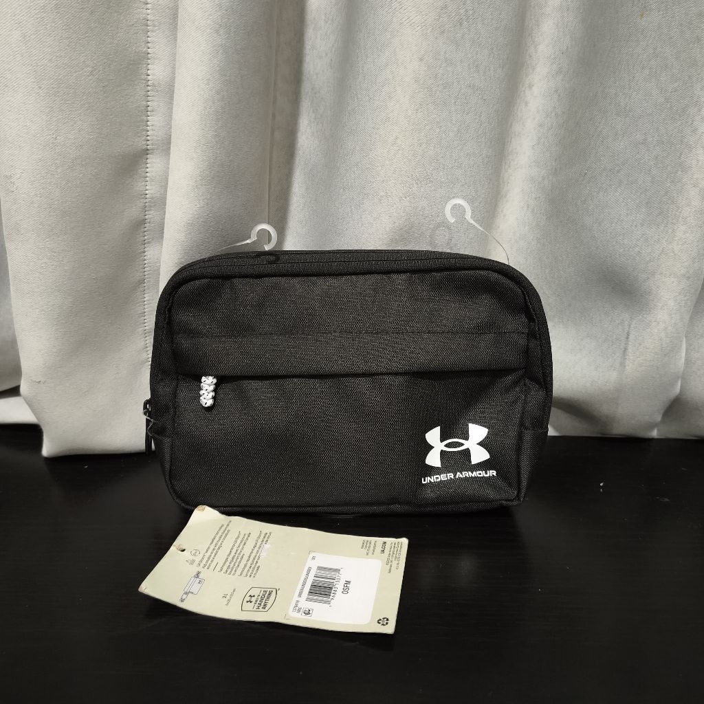 UA Essentials Waist bag Black / Tas 100% Original