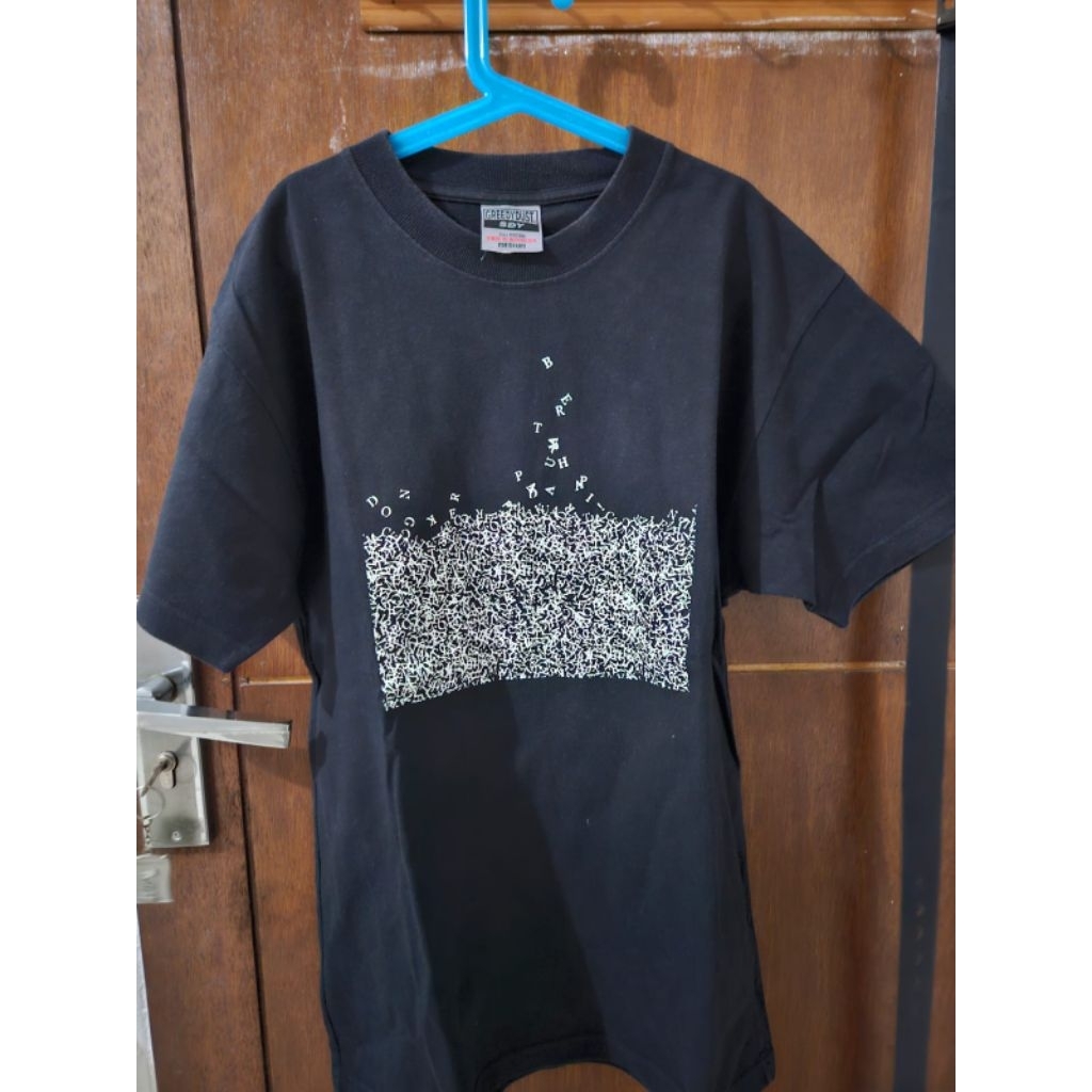 T-Shirt Dongker "Bertaruh Pada Api"