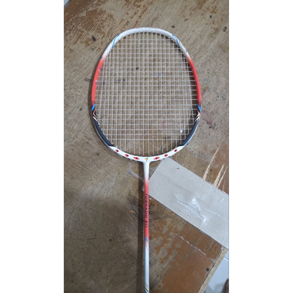 Raket Badminton Flypower Tornado 911 (100% Original) Second Bekas