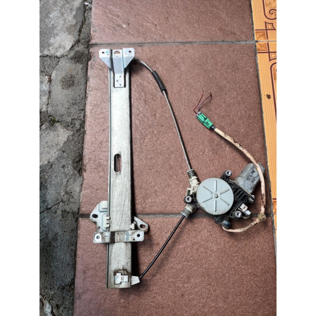 Regulator power window pintu depan Kiri City GD8, Jazz GD3