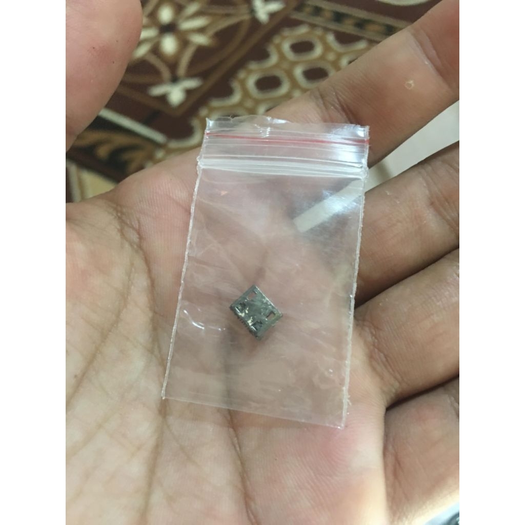 Concas Konektor LUBANG CAS CHARGER Samsung S5360 C3312 S5610 C3222 S5570 I9103 I9070 chat GT-B5330