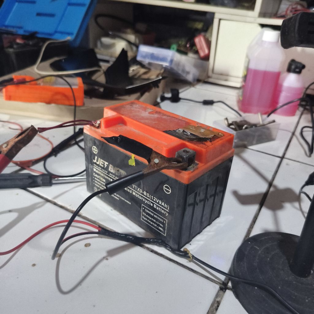 AKI MOTOR 12 VOLT 10 AMPER SANGAT BAGUS KELISTRIKAN NORMAL BEKAS CABUTAN NINJA 250