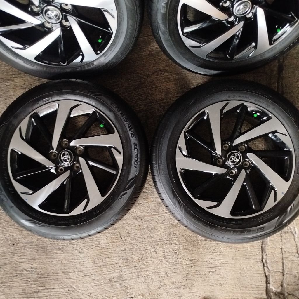 velg rush TRD R17 original pcd 5x114 + ban. satuan