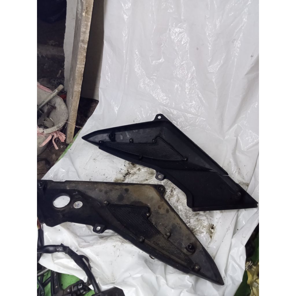 Body samping kawasaki pulsar 200ns