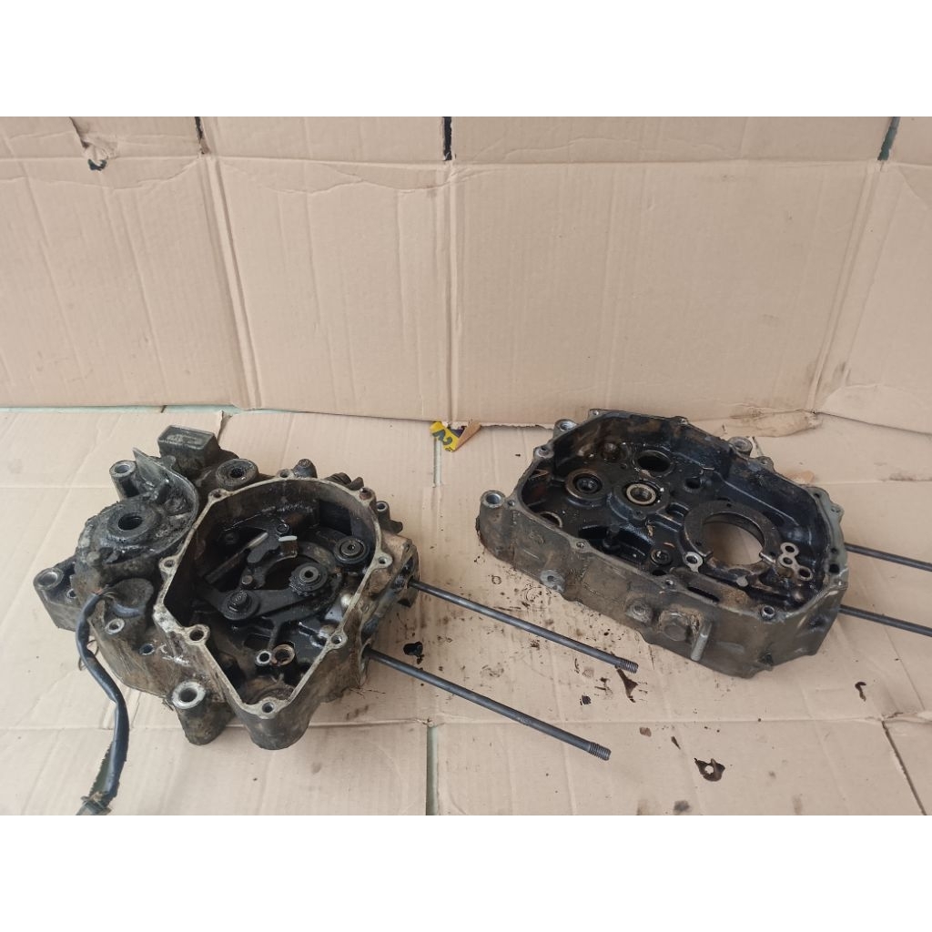 Krengkes Supra 125 injeksi crangkes kaltee block blok mesin Tengah kanan kiri Supra 125 di, helm in