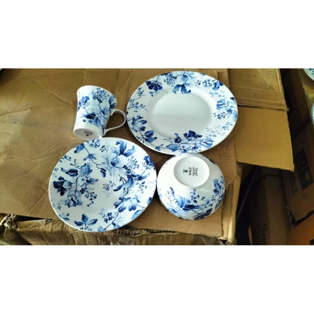 Dinner Set keramik Sango type Gisela Blue isi 16 pcs