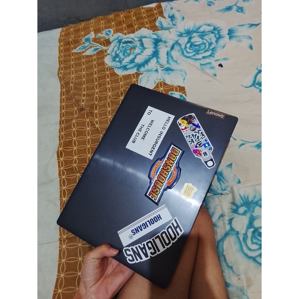 Lenovo Ideapad slim core i3