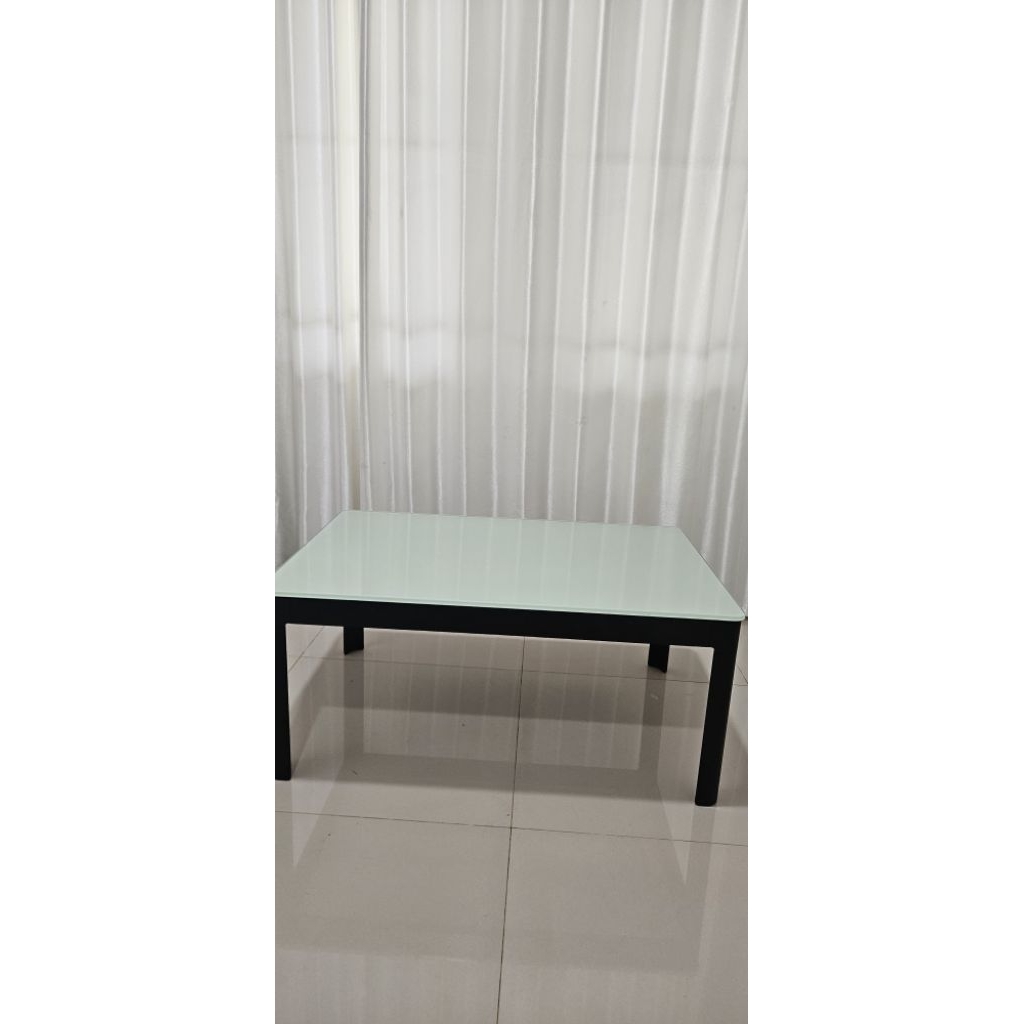 Meja Kaca Tempered Glass Informa